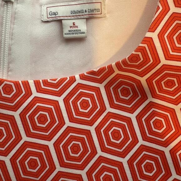 Gap orange and white retro style dress with pockets on the side Size 6P - Picture 2 of 5